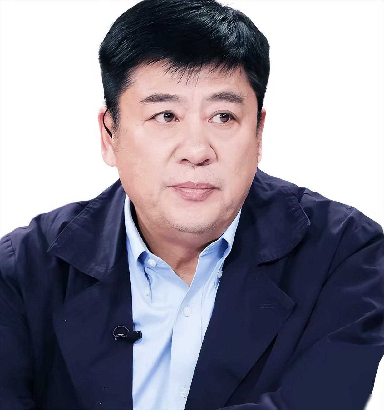 张潮:再婚娶小20岁艾丽玛,62岁再当爸,大女儿现在也是知名演员