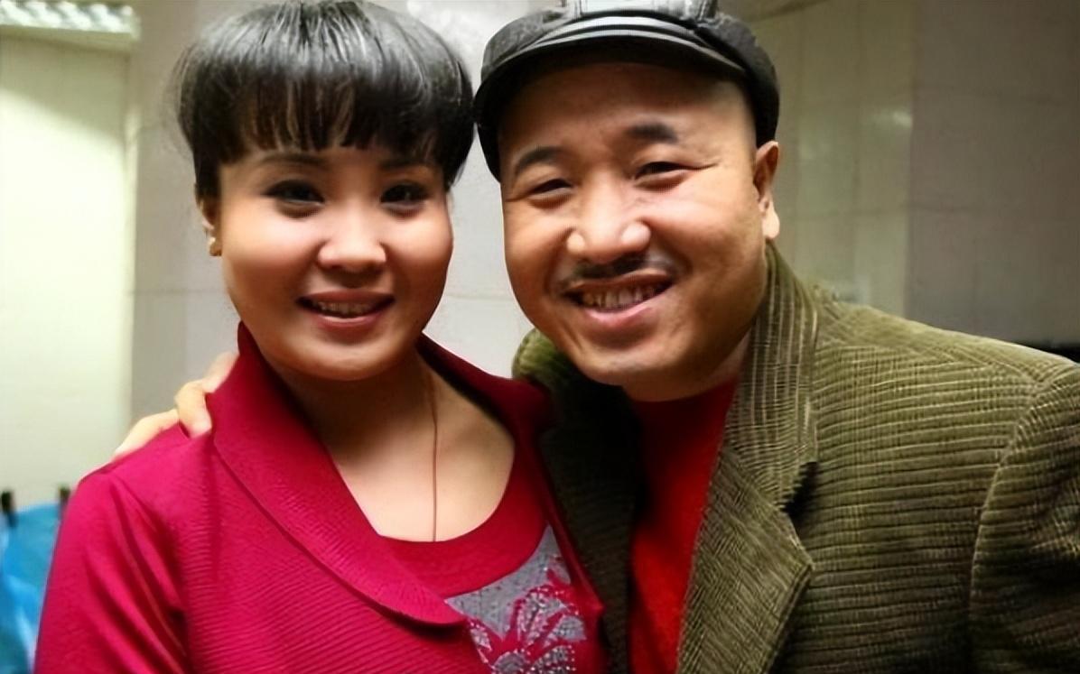 王小利:与相伴7年的发妻离婚后,娶小11岁李琳,现如今怎样了