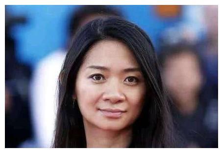 曝光23年隐秘,宋丹丹女儿超越巴图,崭露头角成为"华人骄傲"