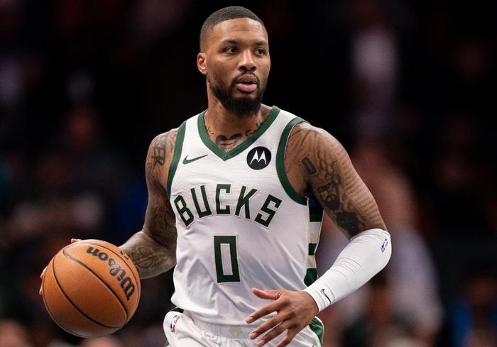 雄鹿胜火箭,字母哥与利拉德联手领先