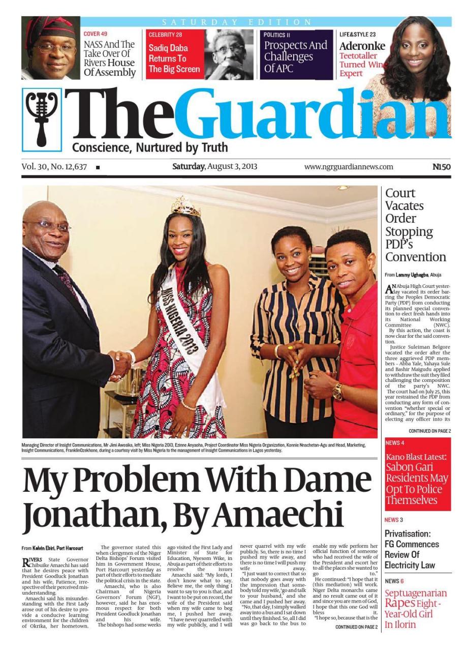 尼日利亚足球队队长艾哈迈德·穆萨赠送记者琼·伊乌楚库一套两居室