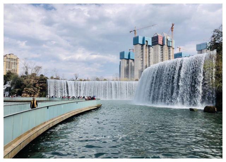亚洲最大的人工瀑布,好多本地人都不知道,却成为房地产商的最爱
