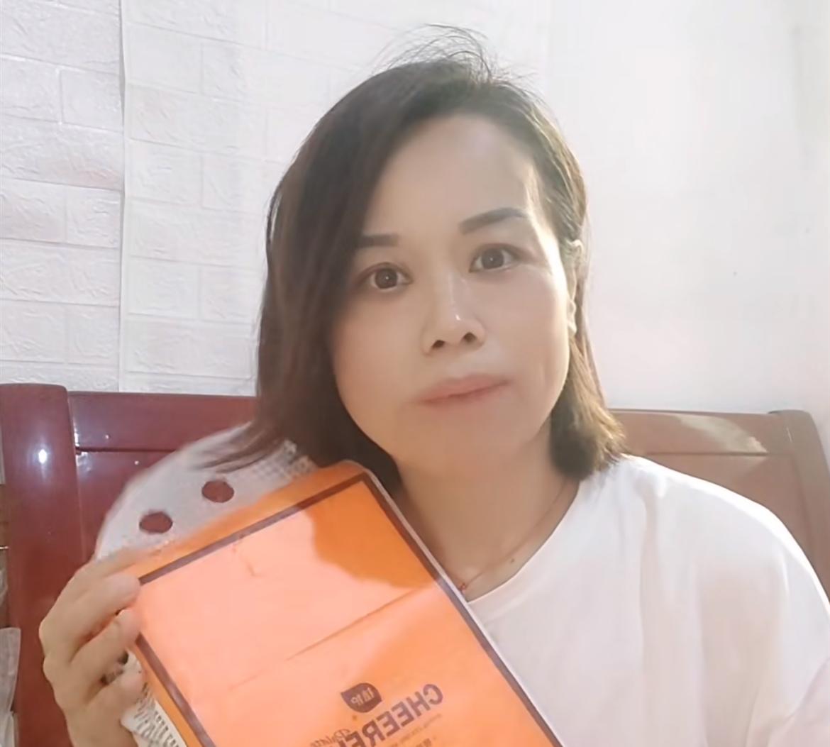 痛惜!46岁网红花姐病逝,二婚嫁二婚妈宝男遭嫌弃,公婆先后去世