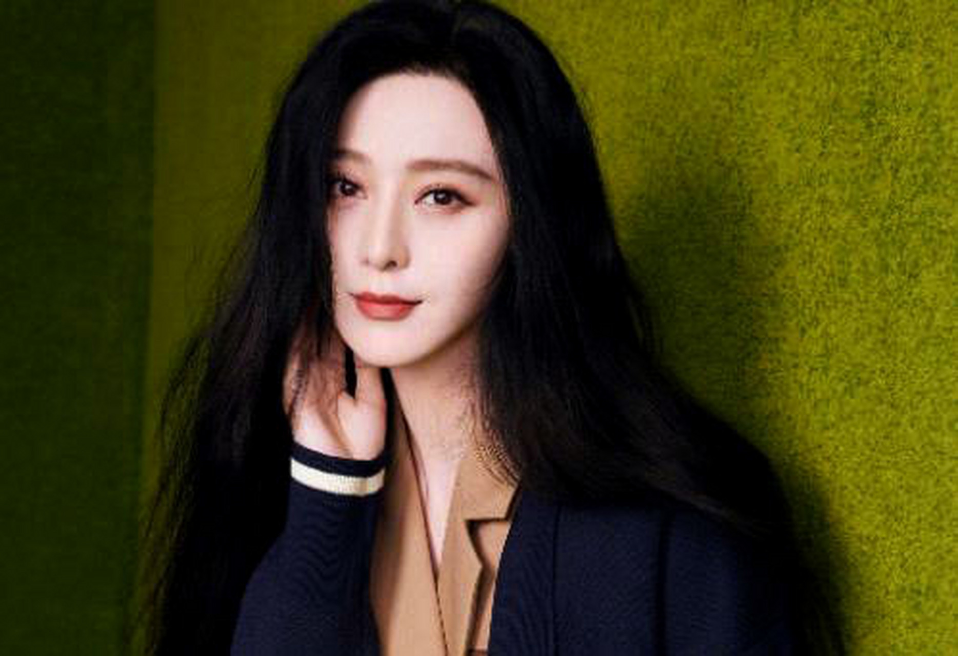 范冰冰在《金大班》中饰演的金兆丽是一朵在风尘中婀娜多姿的花朵,她