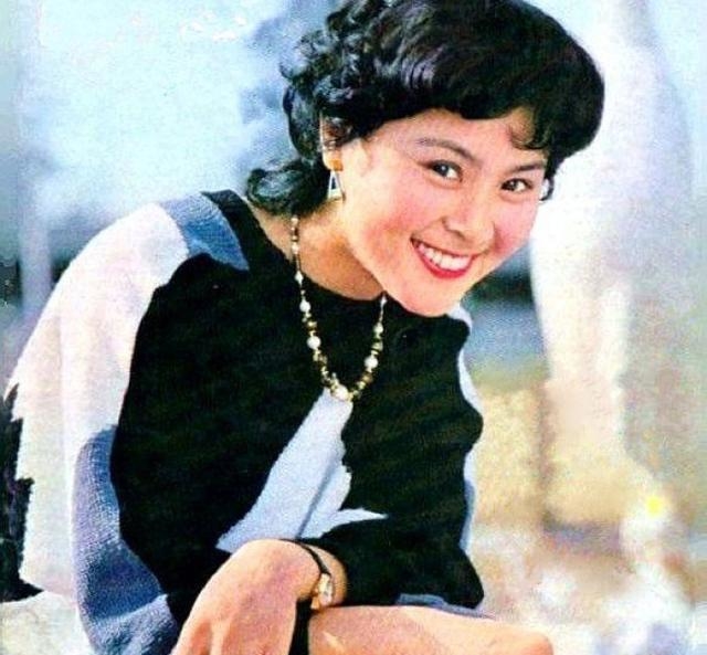 上影厂花旦陈鸿梅80年代红极一时嫁普通高干子弟如今怎么样