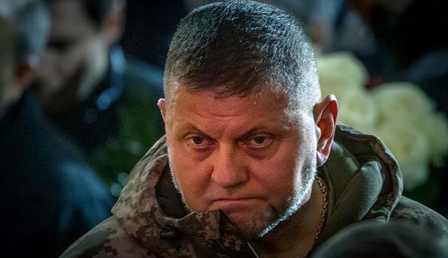 乌克兰大事!俄罗斯通缉乌空军司令奥列修克,整个国际都嗡嗡的!