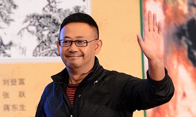 姜武:不同于花心哥哥姜文,37年仍只爱一人,与妻子恩爱如初!