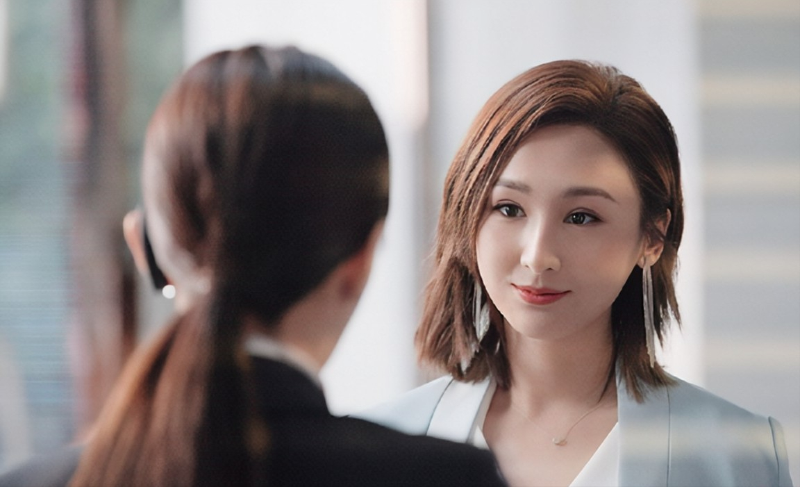 《三十而已》:"被渣"的赵静语为什么愿意等一个"海王"?