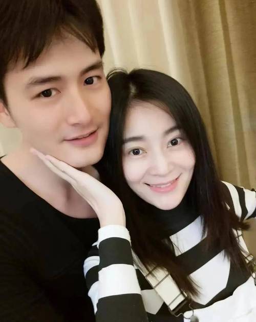 帅气王雨与妻子王媛可,倒追五年终圆甜蜜婚姻,生活幸福感人