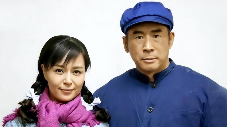 演员于莉红:与丈夫从校园到婚纱,恩爱23年54岁仍丁克