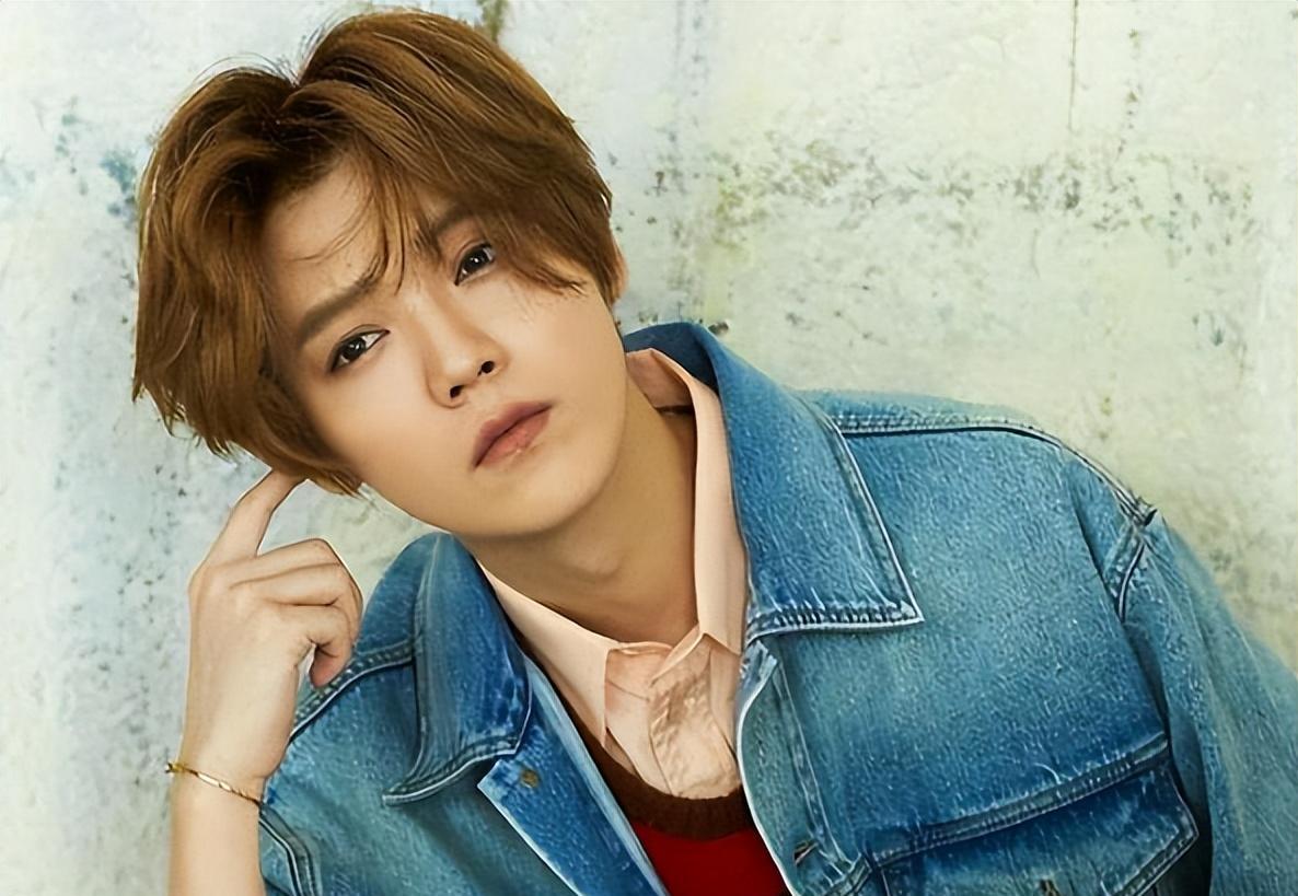 京城小少爷让韩国节目组当面道歉,鹿晗的家世到底有多牛!