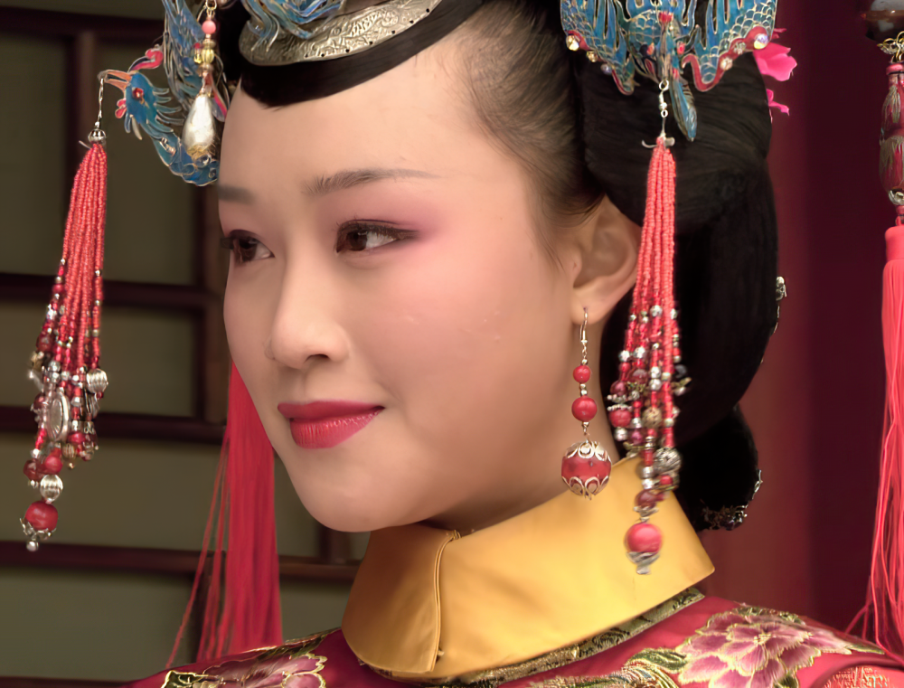 甄嬛传:玢儿无意喊出一个称呼,浣碧与果郡王的关系,一目了然