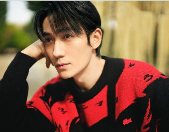 朱一龙伤愈公布后续行程,曾传往香港救治