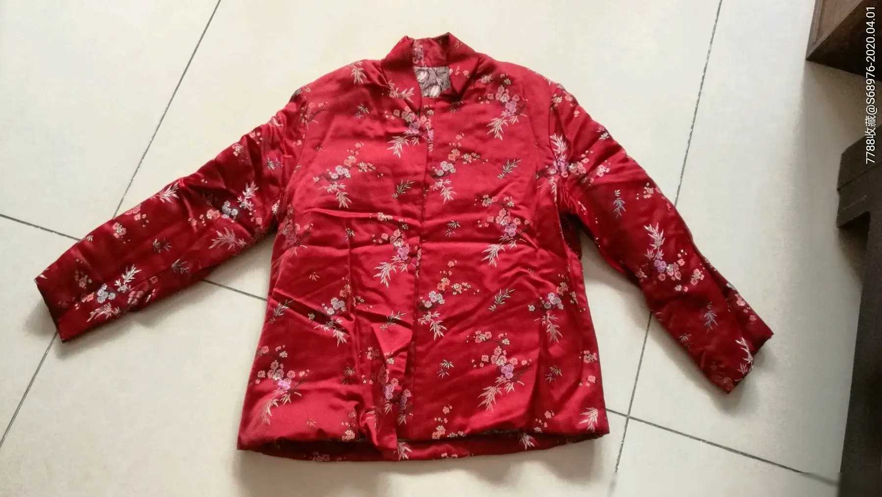 30年前母亲陪嫁的四床绸缎被子一直没舍得用,很贵,69元一条被面