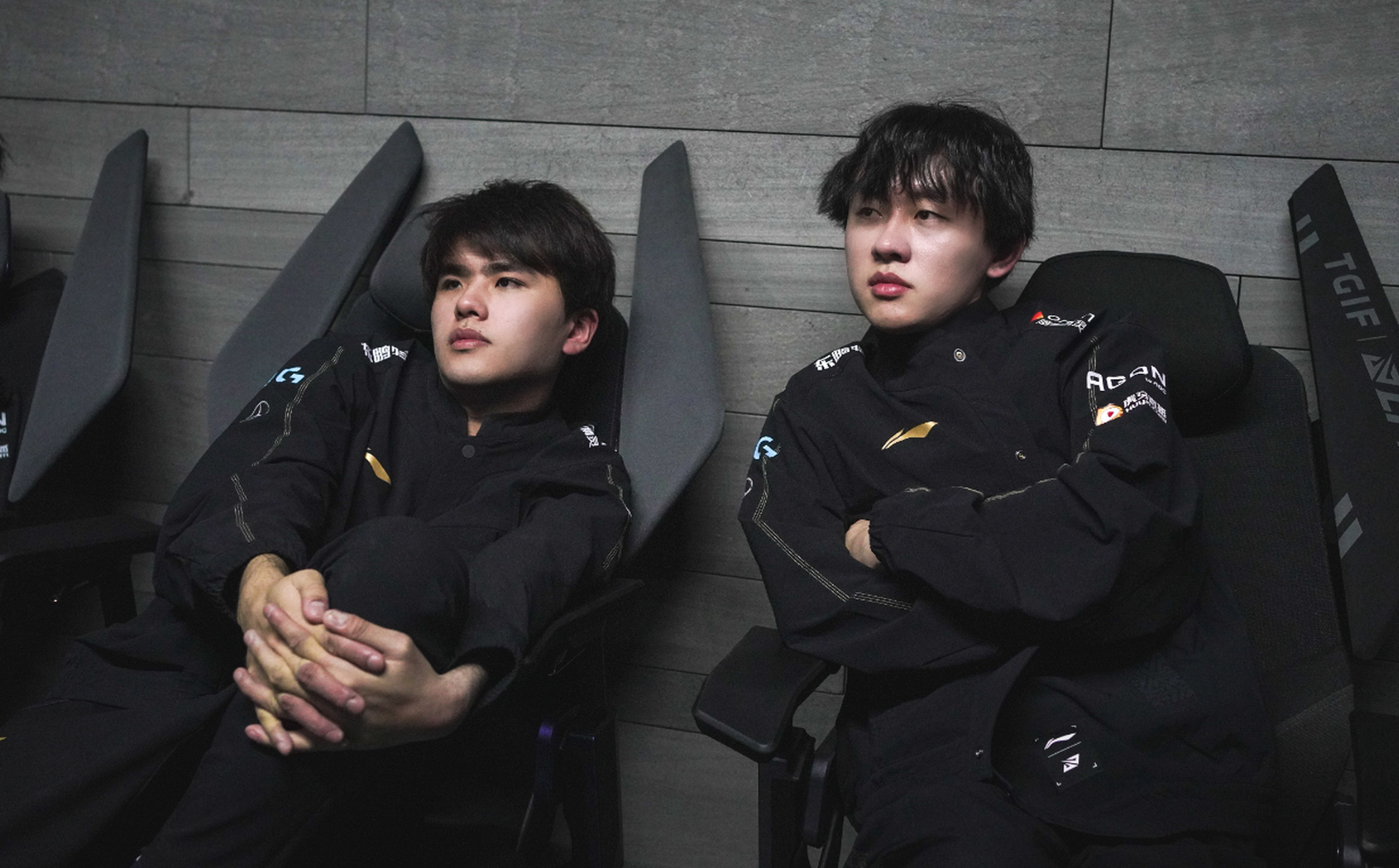 msi赛场激战正酣,网友热议:严君泽该多来直播间学习?