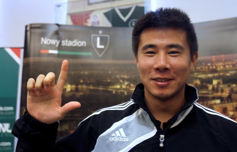 董方卓自信回归曼联,射门力量傲视c罗鲁尼