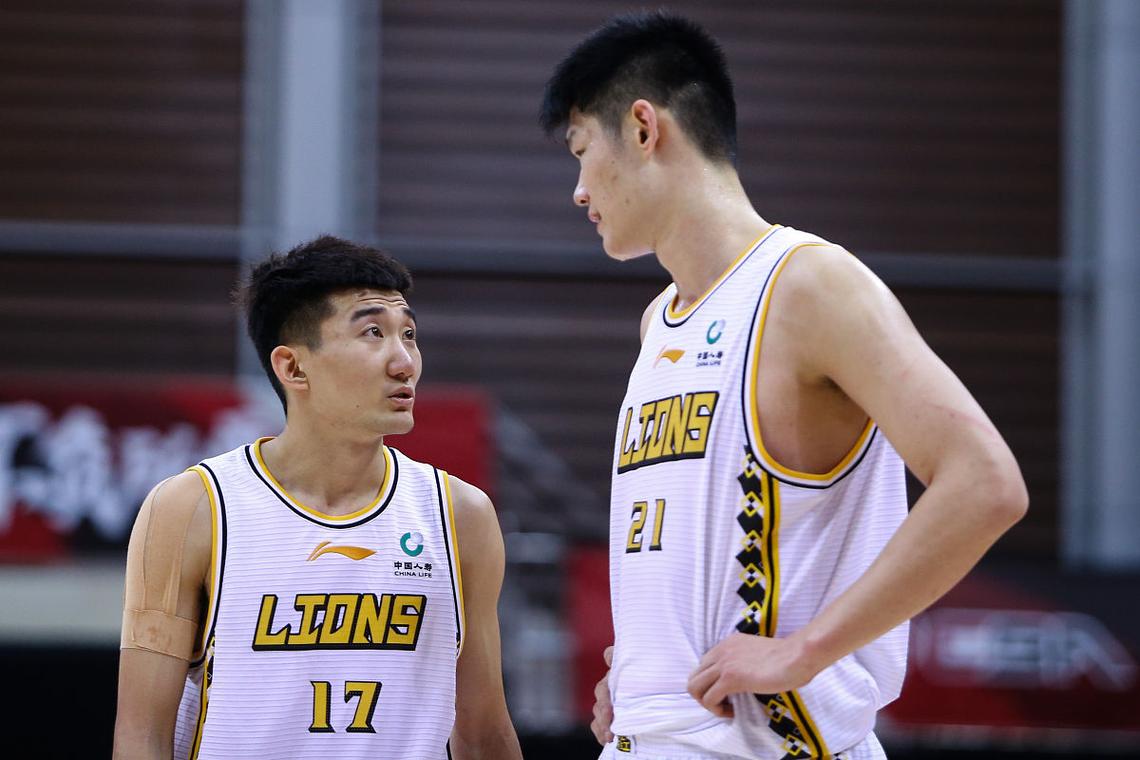 辽宁输球19岁后卫惊艳登场,新版双子星崛起冲击总冠军!