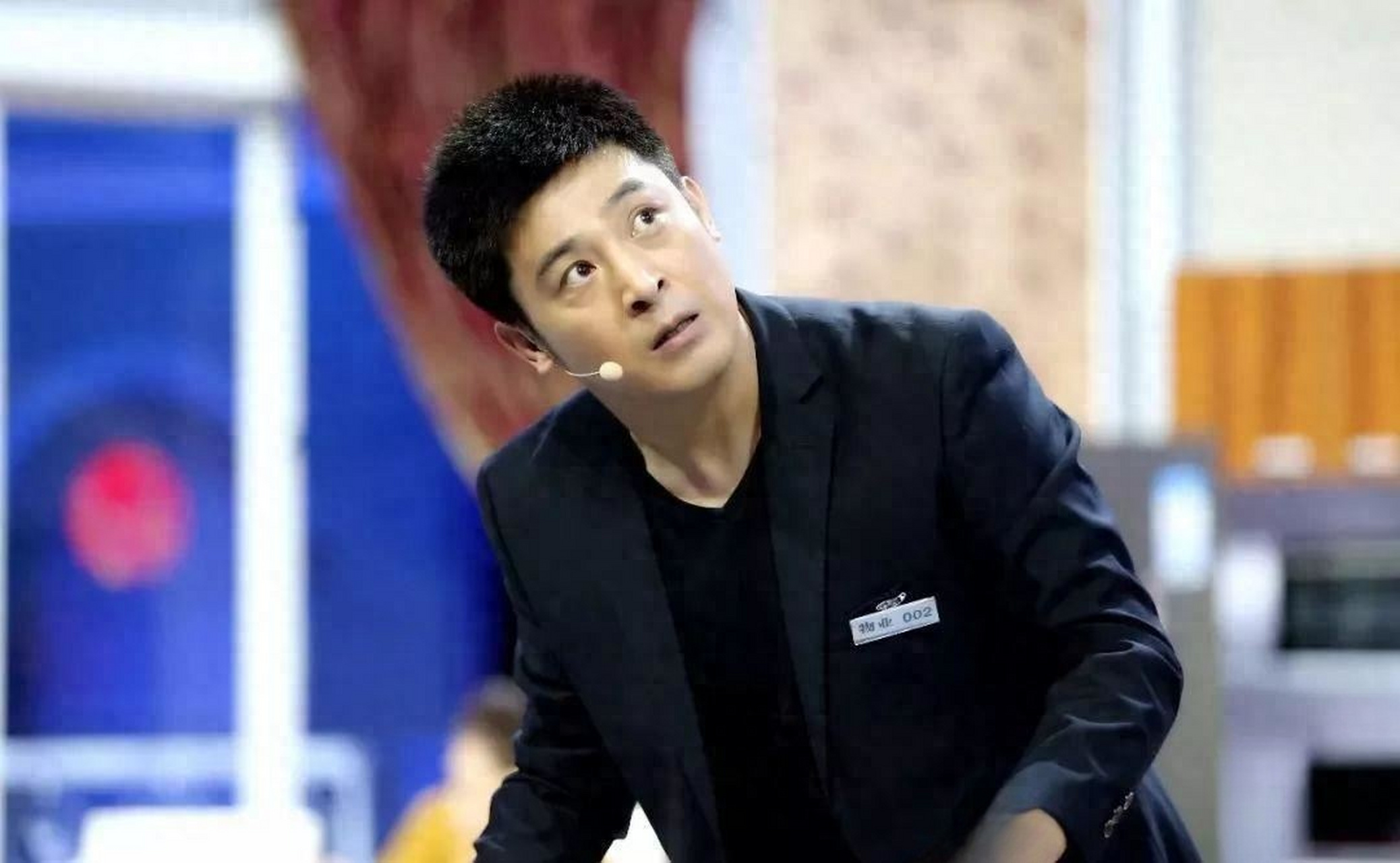 孙涛是一个在春晚舞台上屡屡亮相的喜剧演员,他的成长之路充满坎坷与