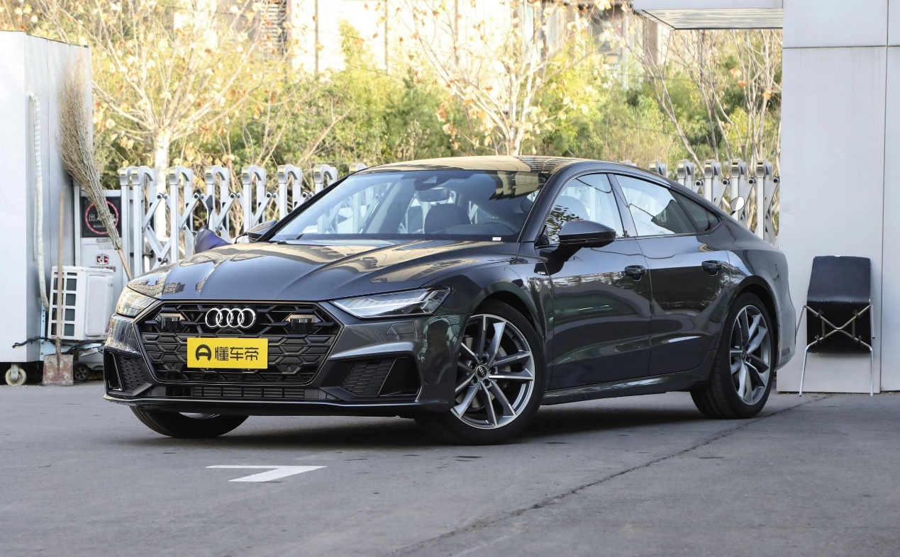 新车 - 原版进口,2024款奥迪a7 sportback 45tfsi臻选型到店实拍