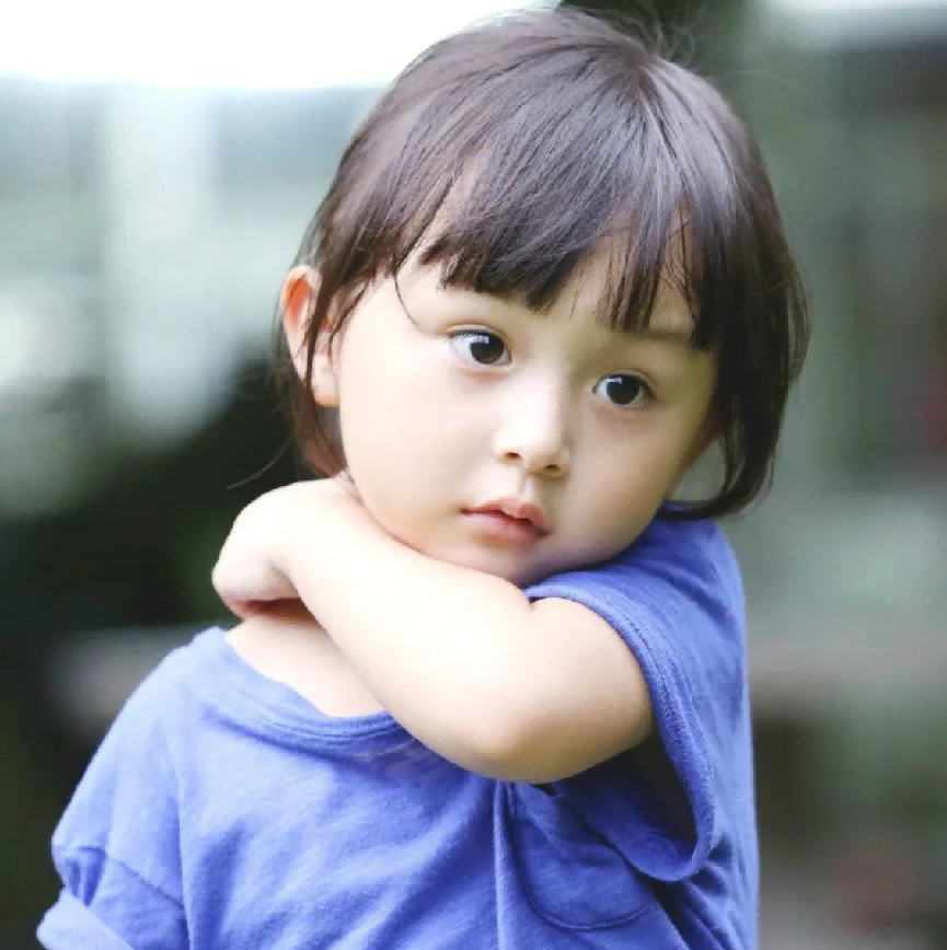 童星刘楚恬:2岁即收入百万,从童星到学霸,如今怎样?