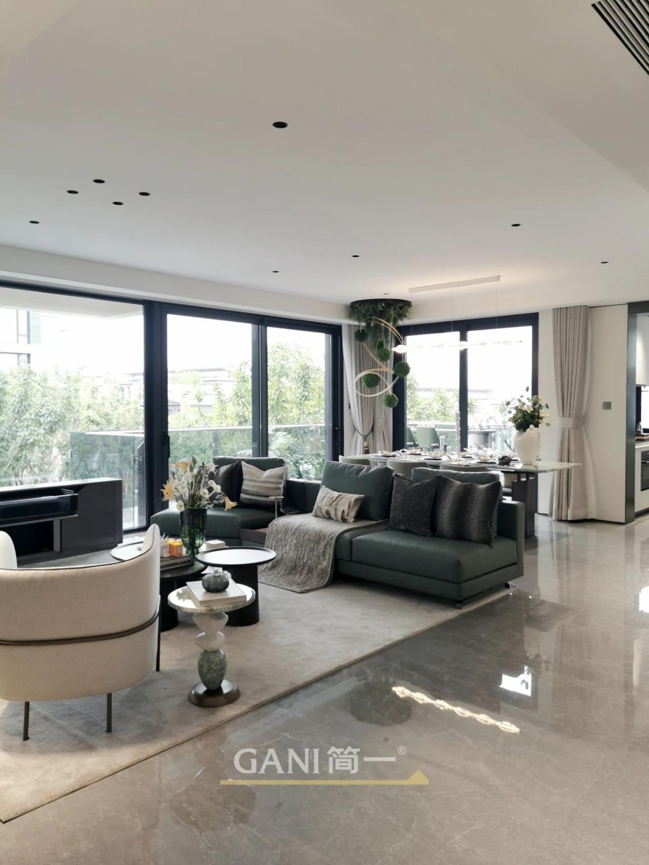 简一实景案例:稀缺江景大平层,悦享生活新高度