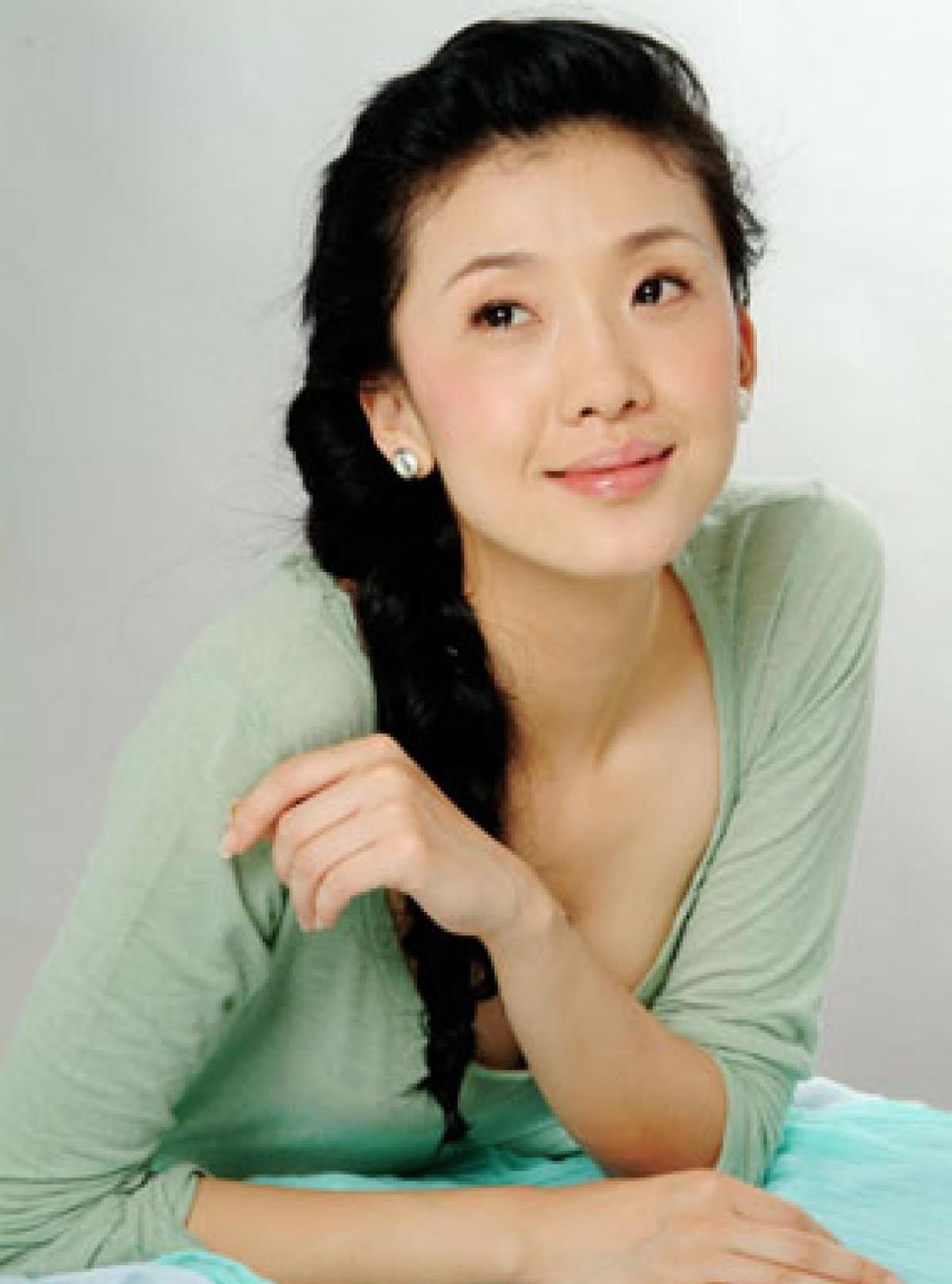 身高不是问题!倪景阳182cm嫁给谢晖165cm,高龄产子后幸福依旧!