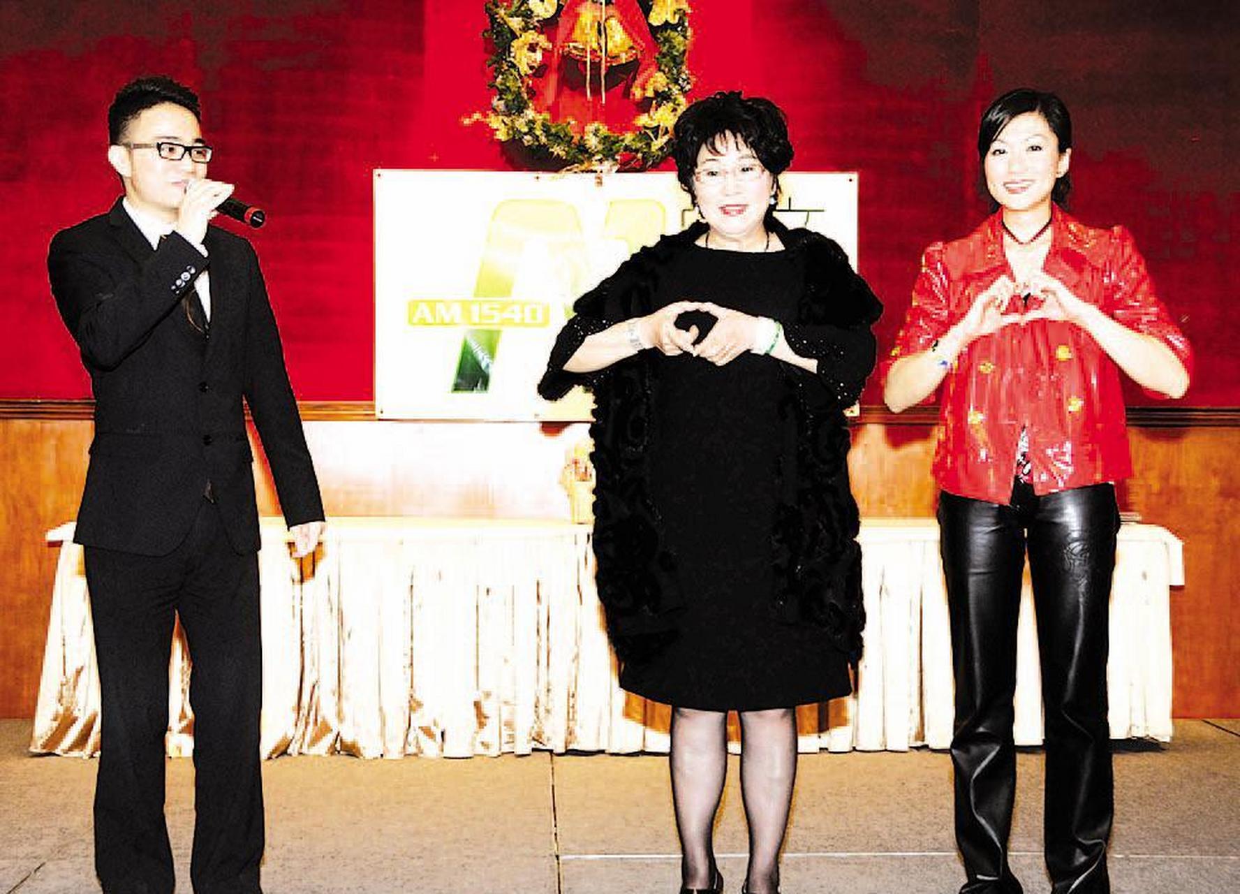 73岁抗癌斗士李司棋宣布息影!