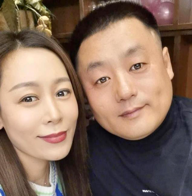 宋晓峰现实老婆图片图片