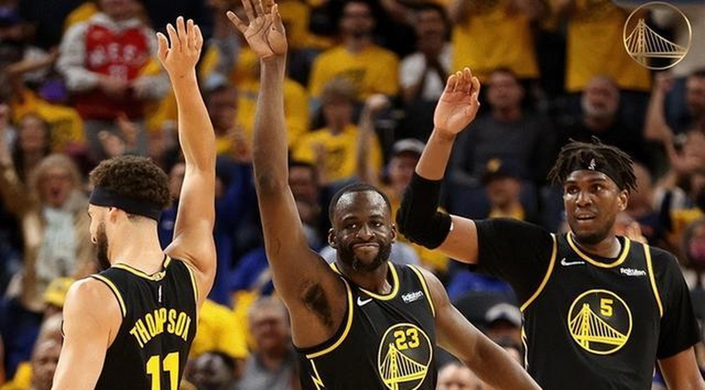 勇士队在休赛期完成了一波新老更替,大部分合同到期的球员都离队.