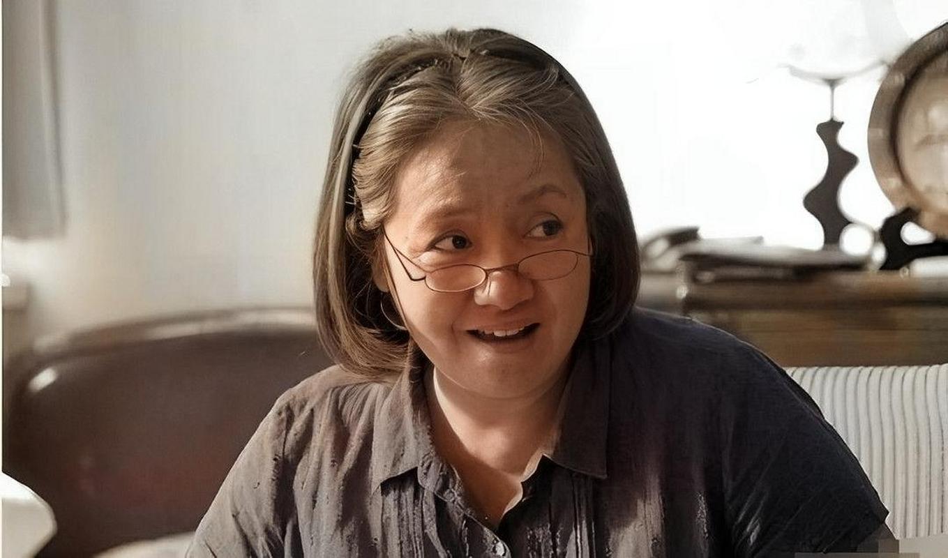 谜一般的姐妹,李幼斌亲姐国家级演员,低调生活多次拒与弟合作