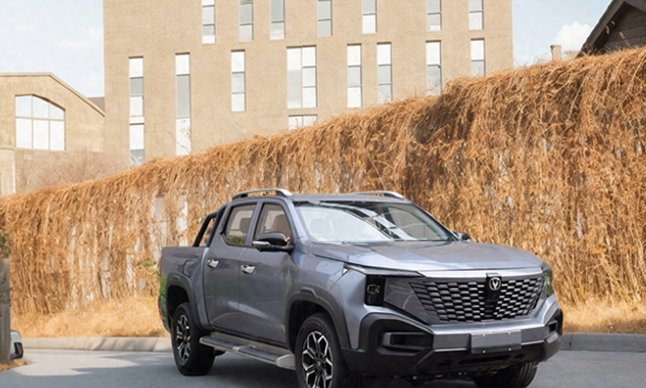 长安猎手领跑市场变革之路.其他车企纷纷效仿,消费者选择更多样化!