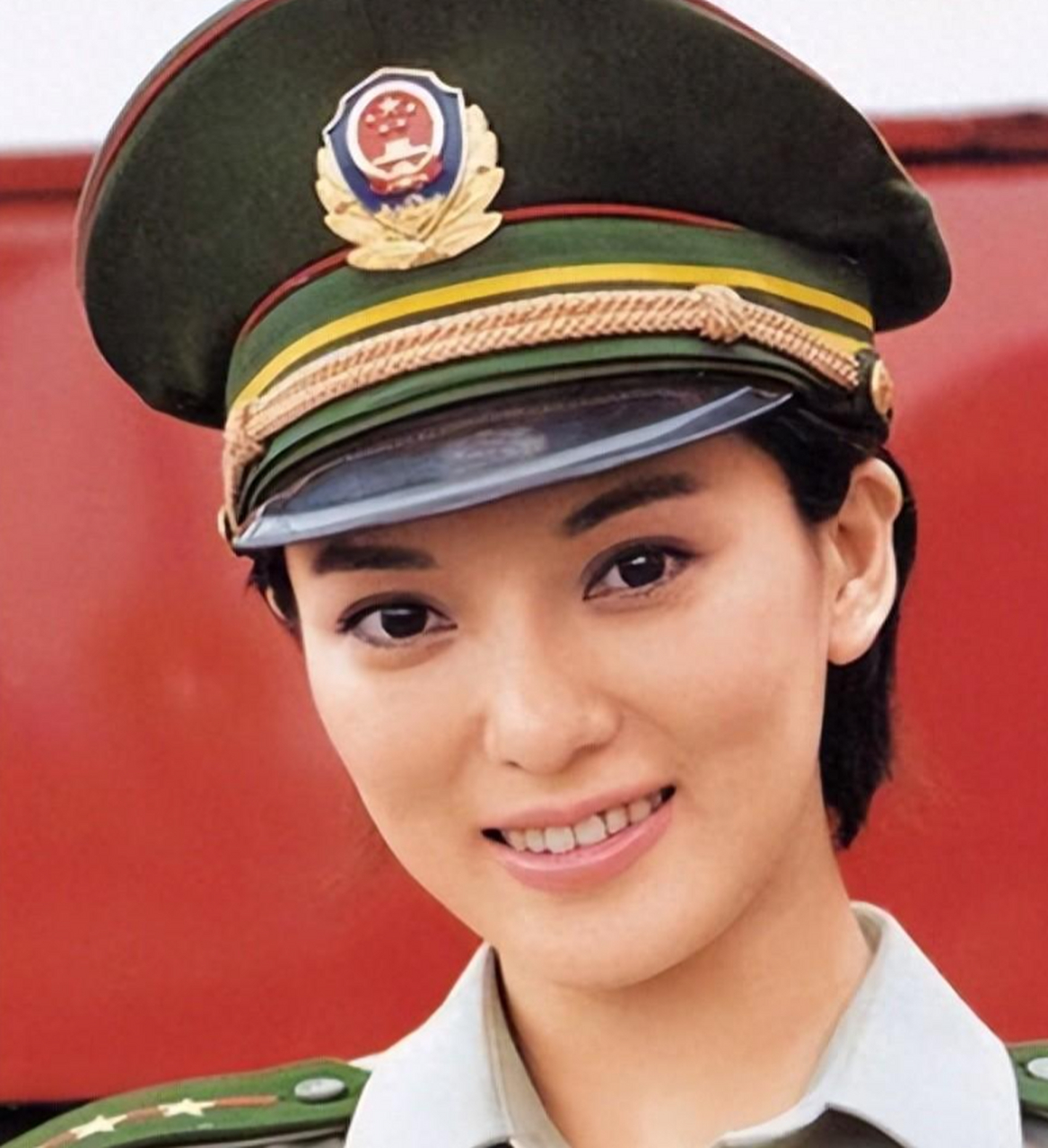 彭丹的故事激励着人们勇敢追求自己的梦想和目标,共同见证更辉煌的