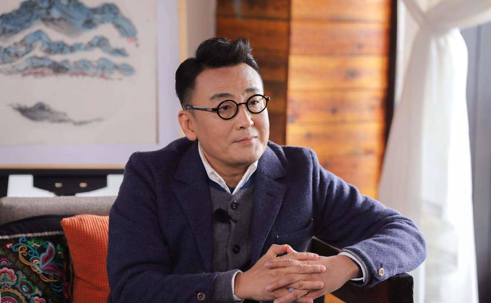 窦文涛:与两女主持同床十年,56岁地下情未了