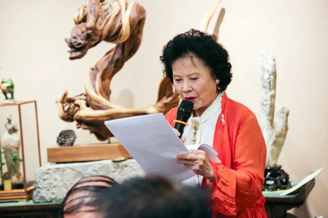 陈爱美老师71岁露面,感人表演在杨凌惊艳众人