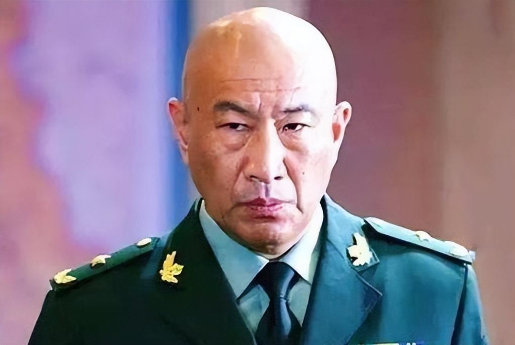 难怪演警察那么像!这5位演员全都是真警察,最后一位还是"警花"