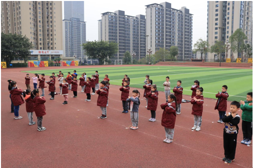 落实双减减负提质 渝北巴蜀小学开展全方位期末素养测评工作