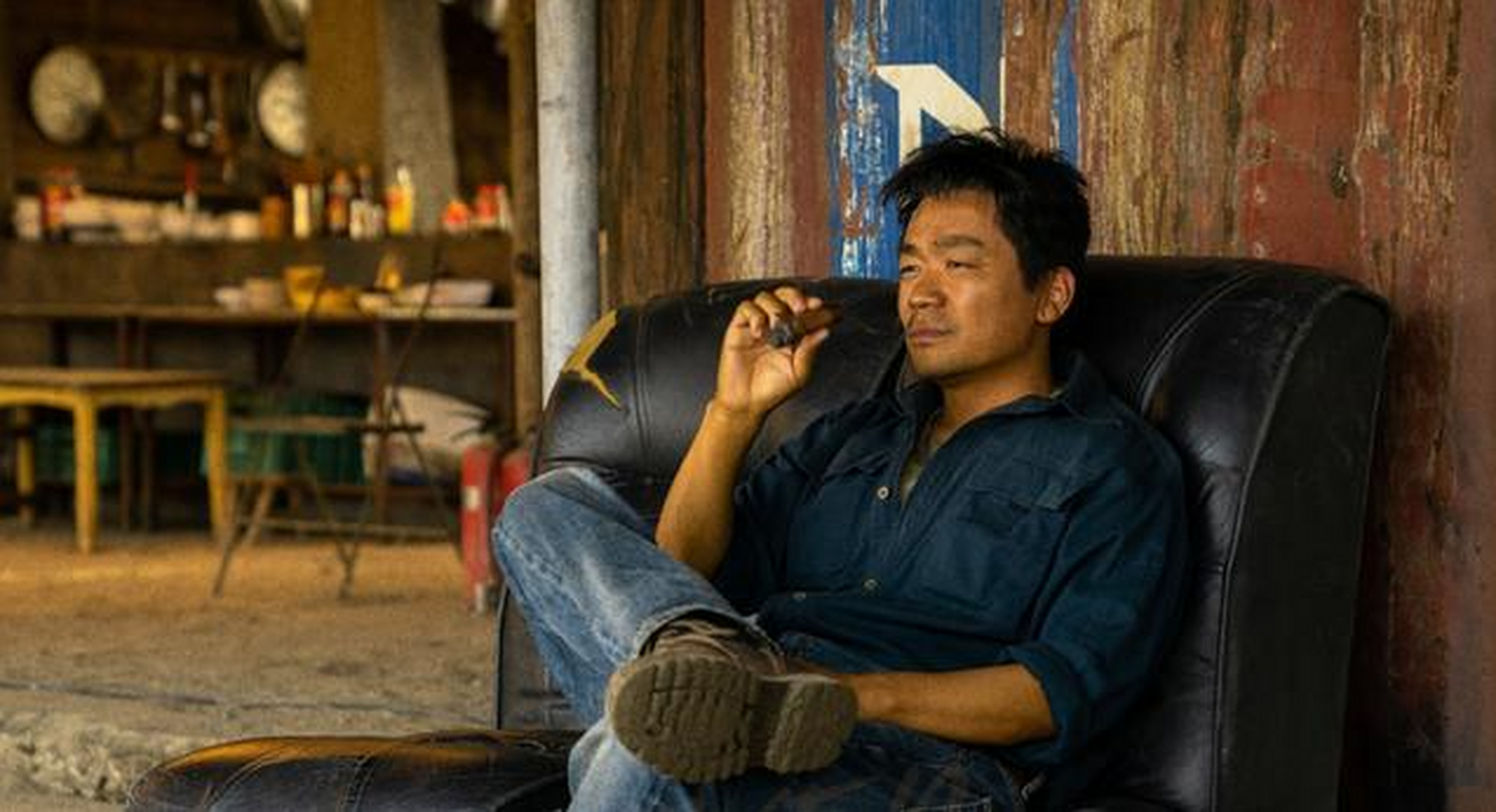 经历事业低谷和婚姻破裂,王宝强凭借《八角笼中》东山再起!