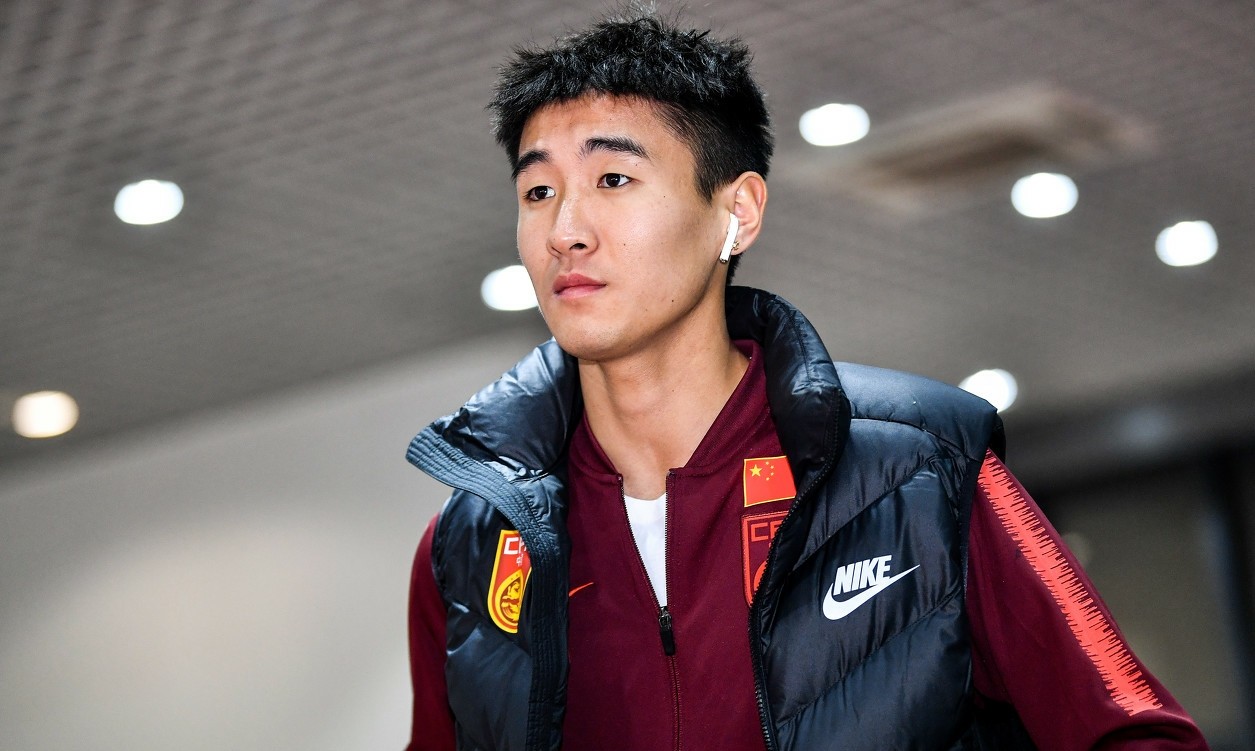 2-1!1-0!亚洲杯疯狂一夜:新军创奇迹出线 国足跌至第3濒临出局