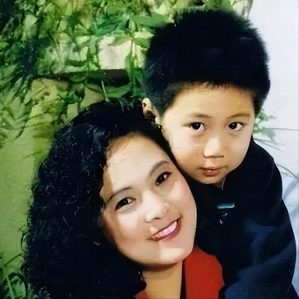 郭凯敏的小儿子也是演员,比父亲长得帅!