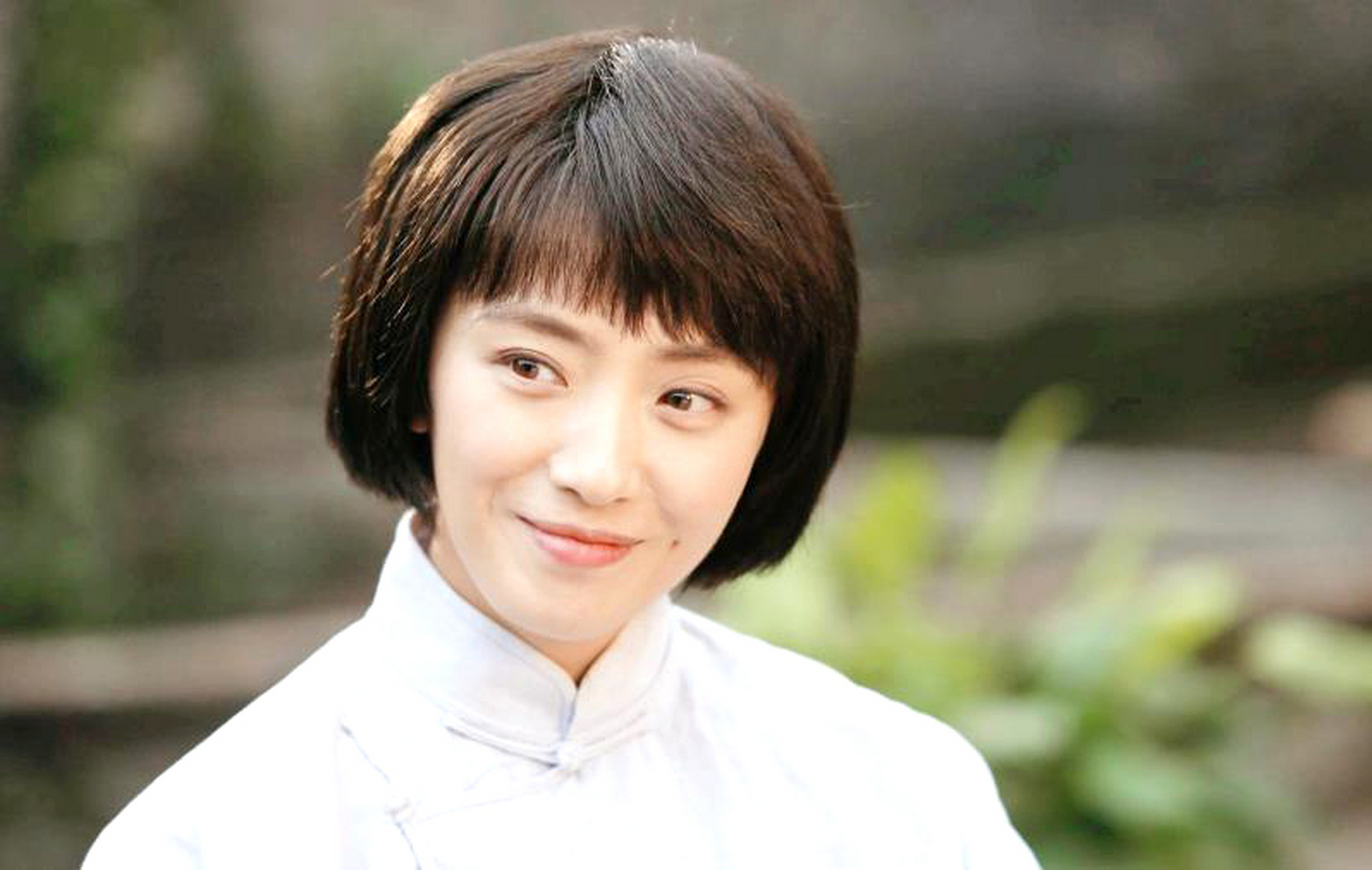 刘晓洁从舞蹈少女到优秀演员的转变引人注目,她在荧屏上展现精湛演技