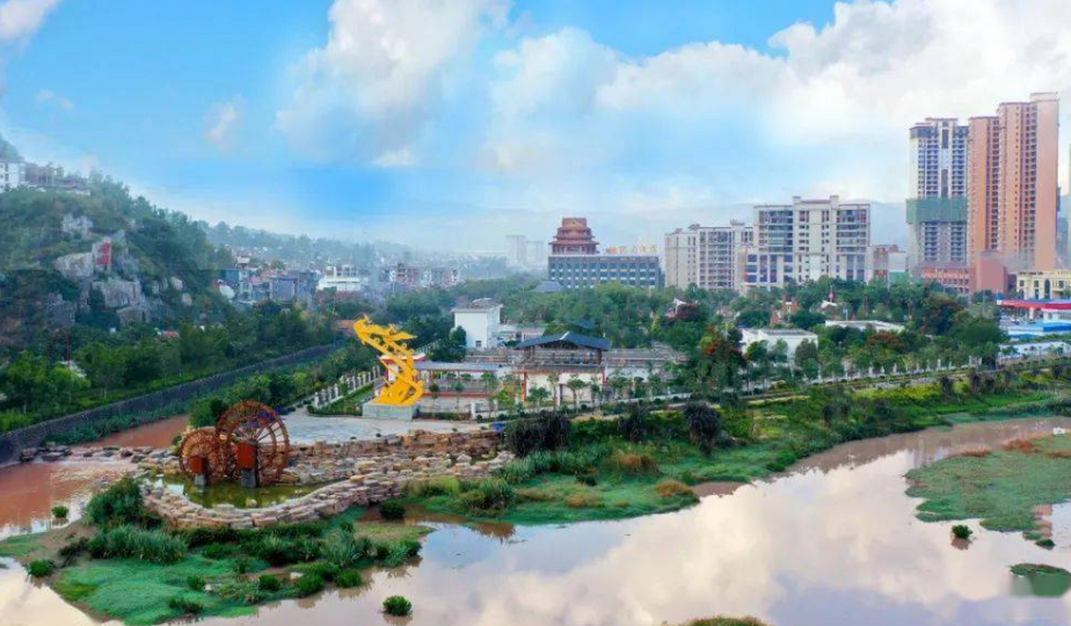 南涧县位于大理白族自治州,拥有宜人的气候,壮丽的自然风光和丰富的