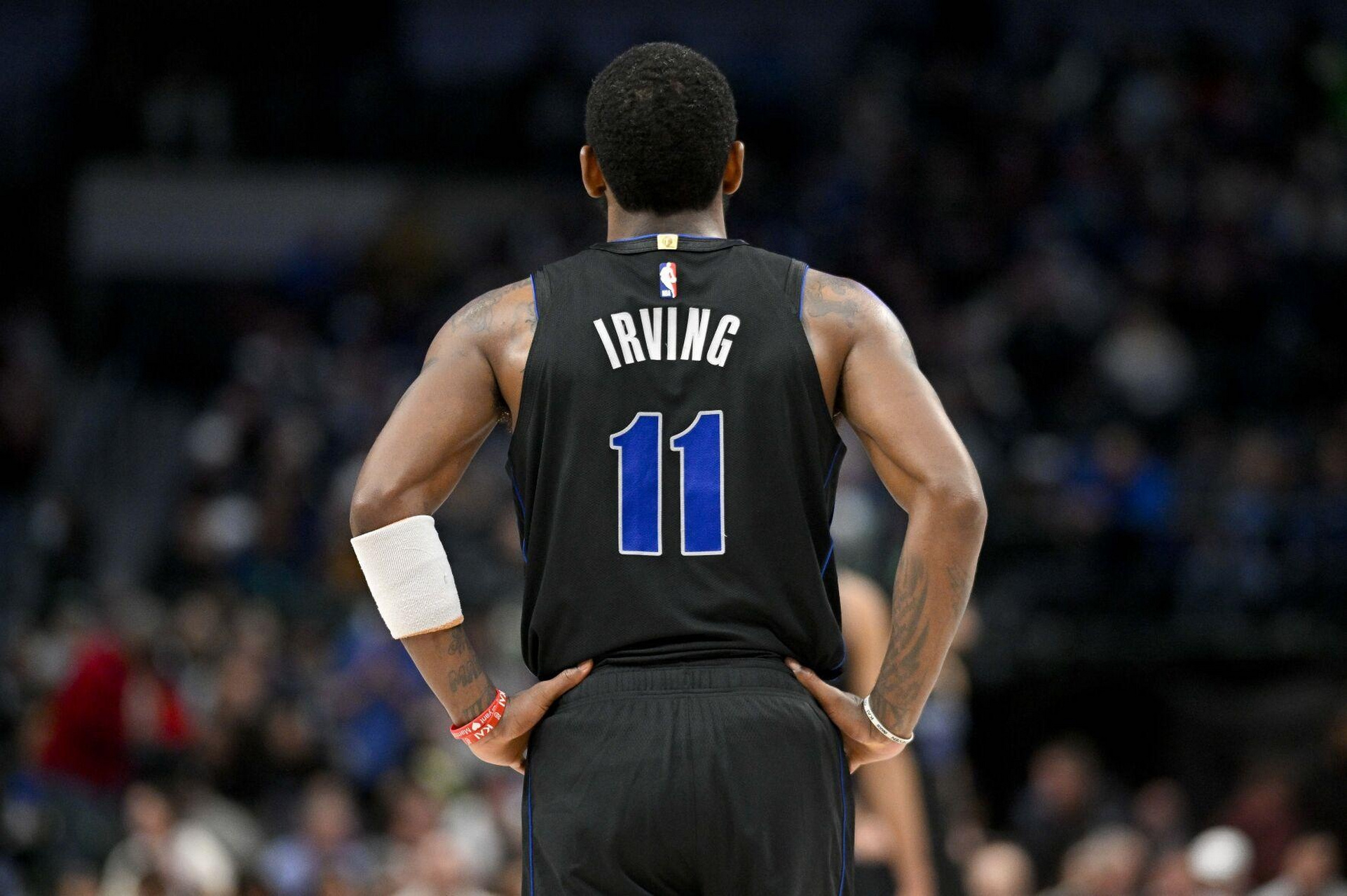 独行侠队在欧文手指扭伤后将面临与老鹰队的比赛,其他多名主力球员也