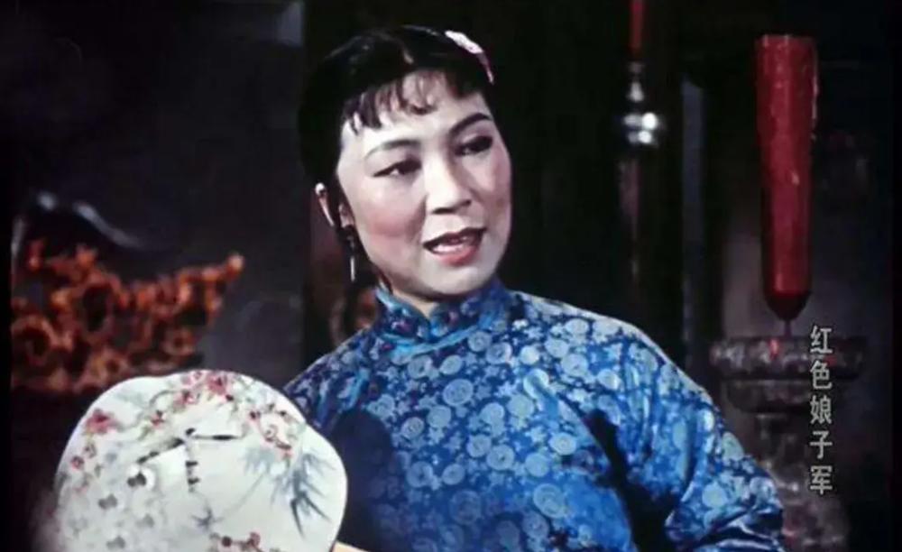 红色娘子军演员近况:女主入住养老院安度晚年,南霸天辞世已七年