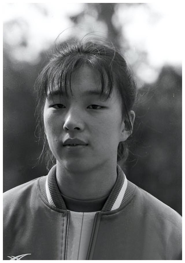 女篮"三朝奥运元老"柳青:退役后嫁篮球帅哥,女儿也是女篮国手
