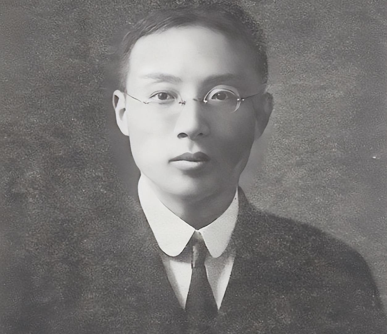 他上天安门见证新中国成立,9年后变节投敌