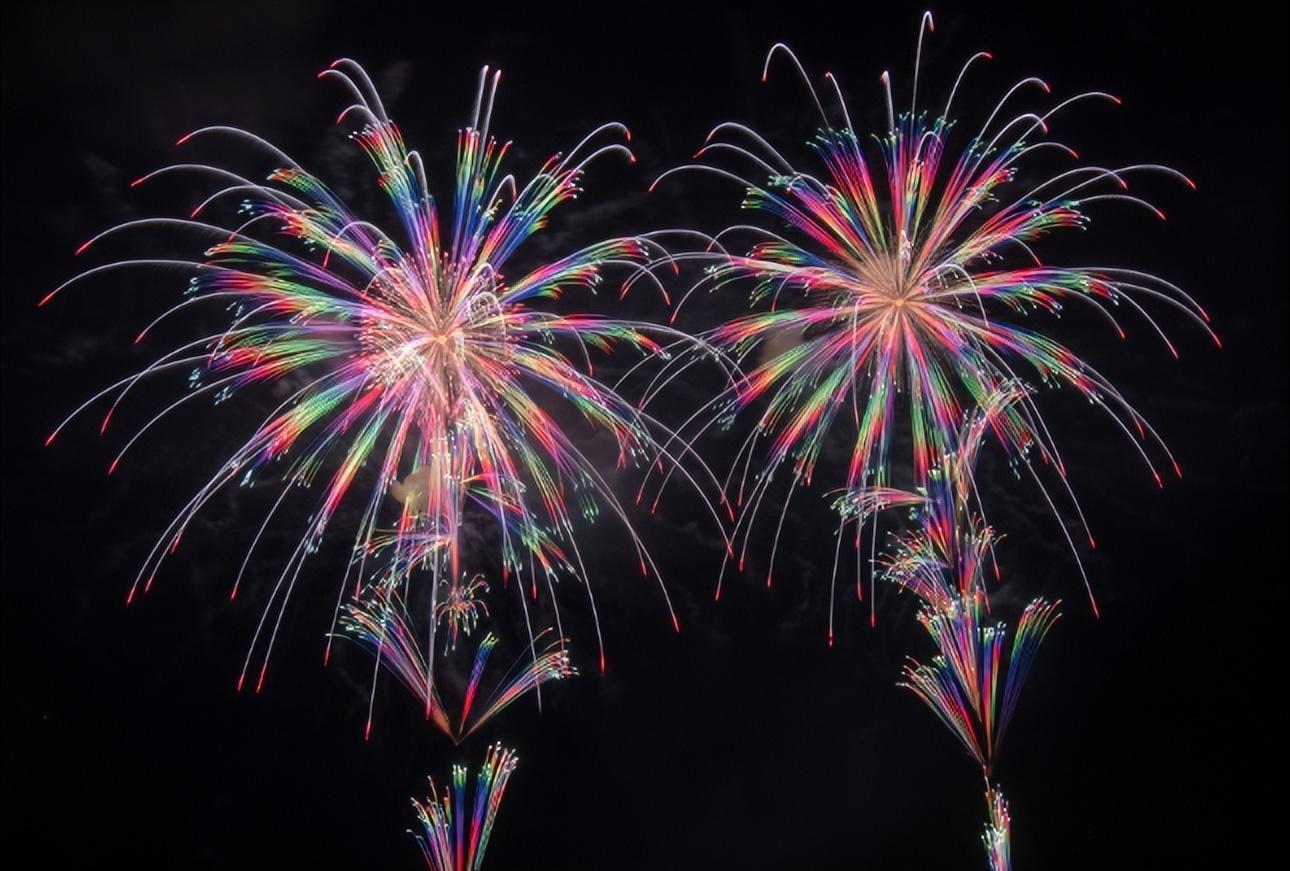 烟花璀璨夜空,中国造惊艳全球!90%产量引领世界潮流