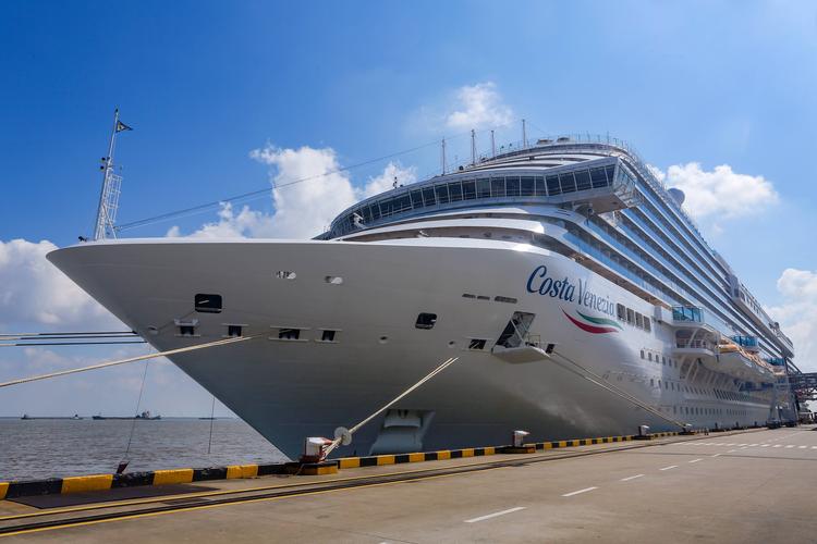 全球邮轮"老大"重回新造船市场