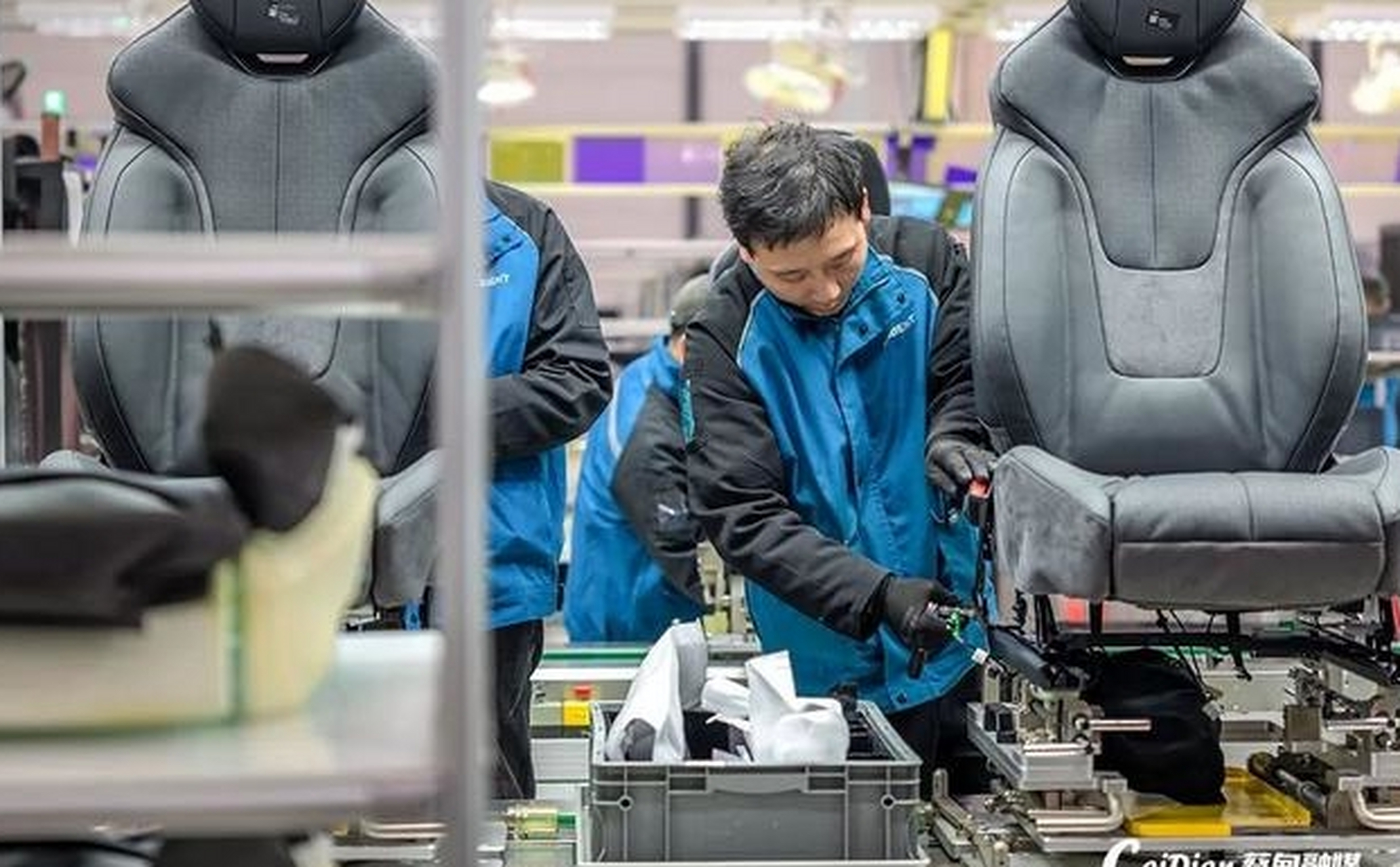 安道拓(武汉)汽车部件有限公司作为全球领先的汽车座椅制造商之一,自