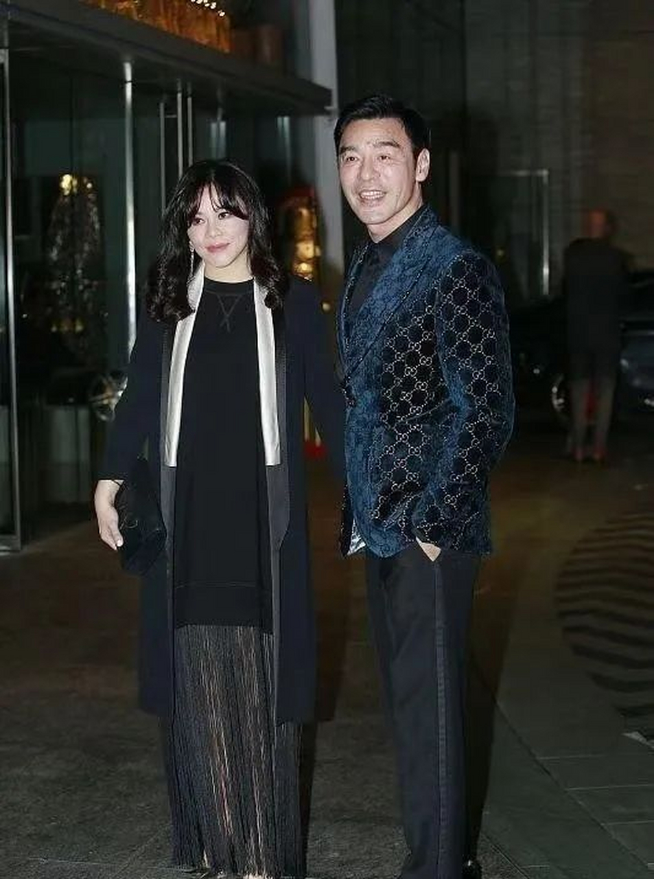 范姜素贞的气质和身材也备受赞誉,与关之琳同框不输分毫.