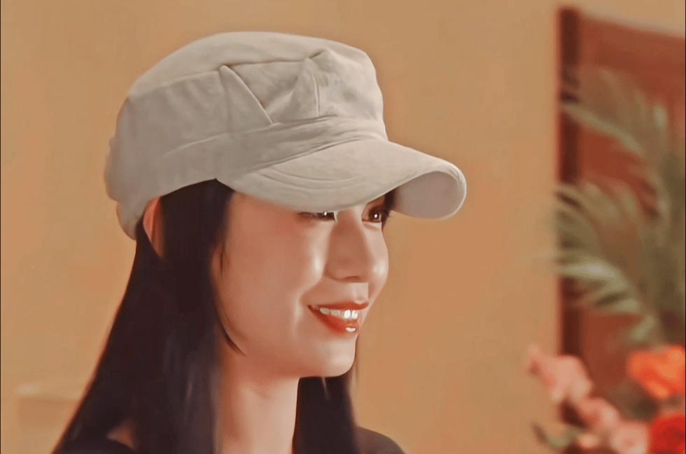 马丽早期写真照好青涩,不愧是沈腾在话剧舞台上一眼就相中的人!